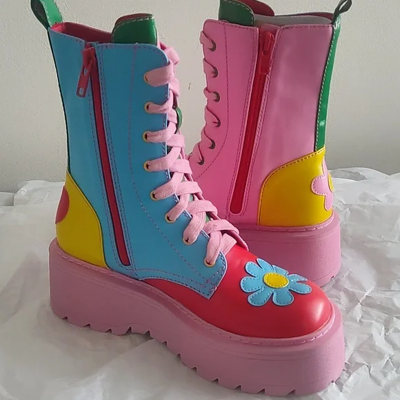 Free Luv Nation Combat Boots - Picture 9 of 13